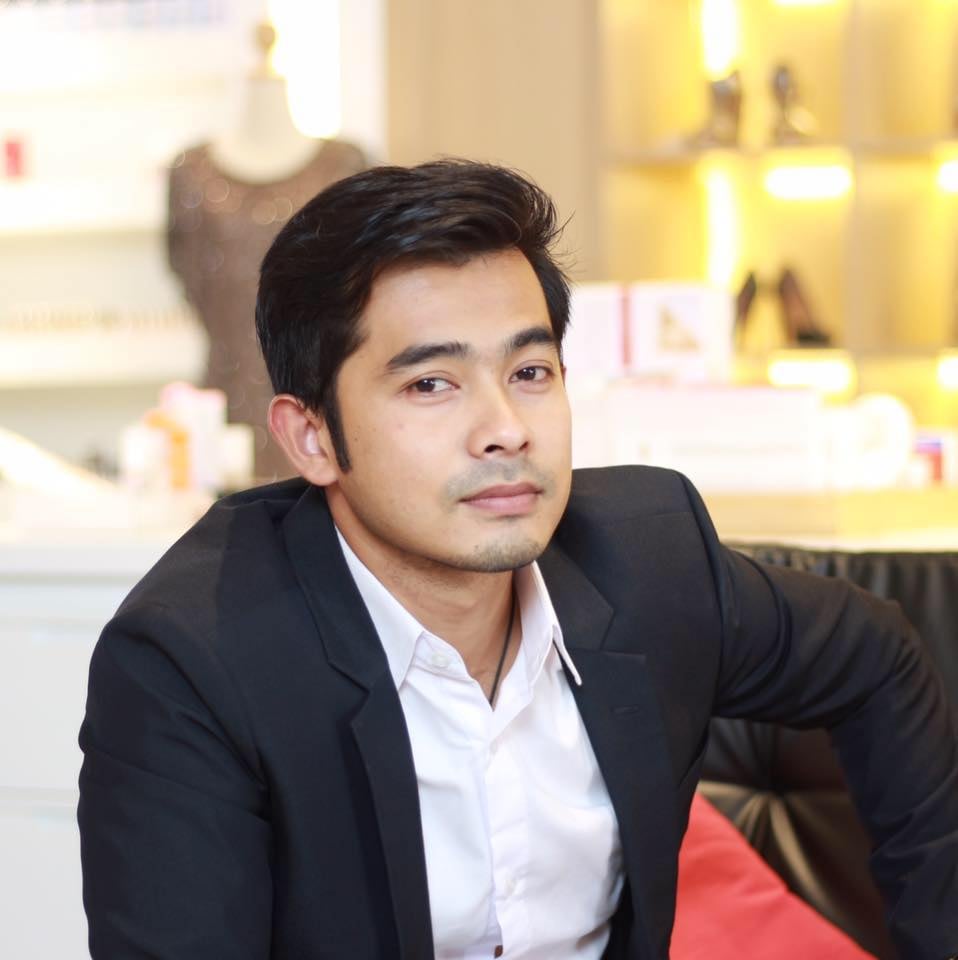 លោក កែវ បូរ៉ា