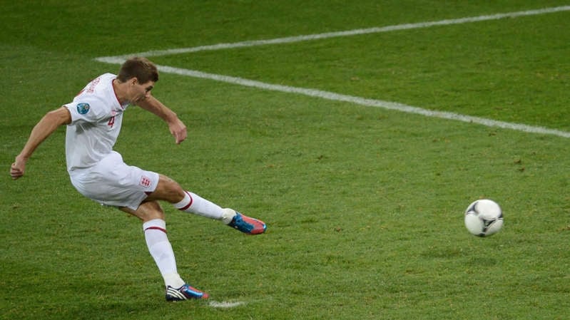 Steven Gerrard សម្រាប់ប្រទេសអង់គ្លេស រូបភាព AFP / Getty