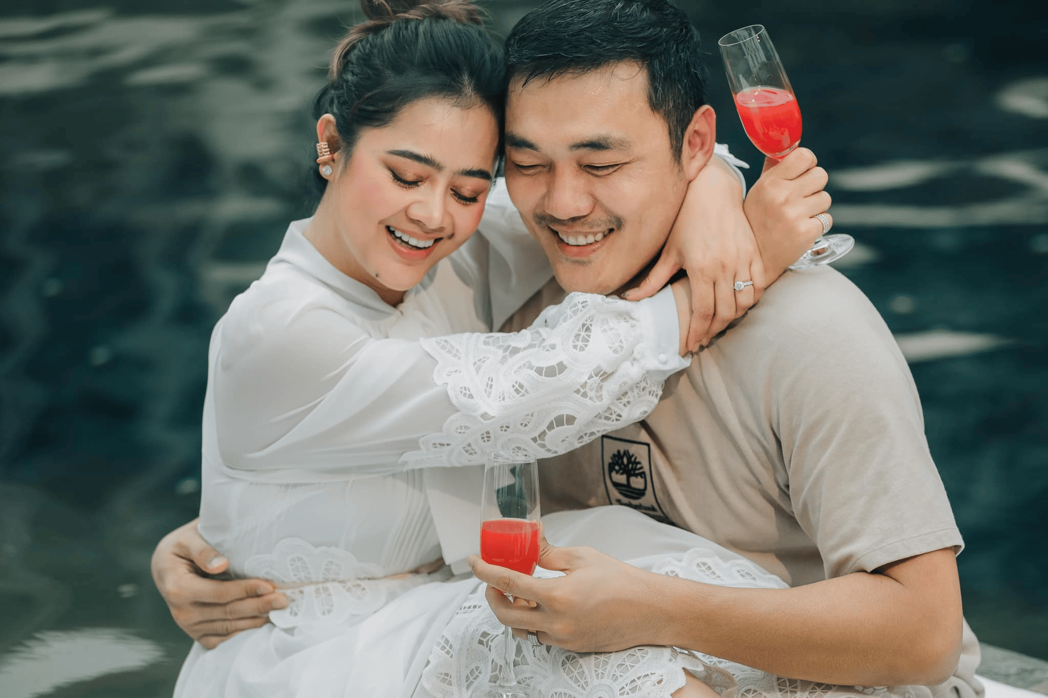 ឱក សុគន្ធកញ្ញា និង​គ្រួសារ