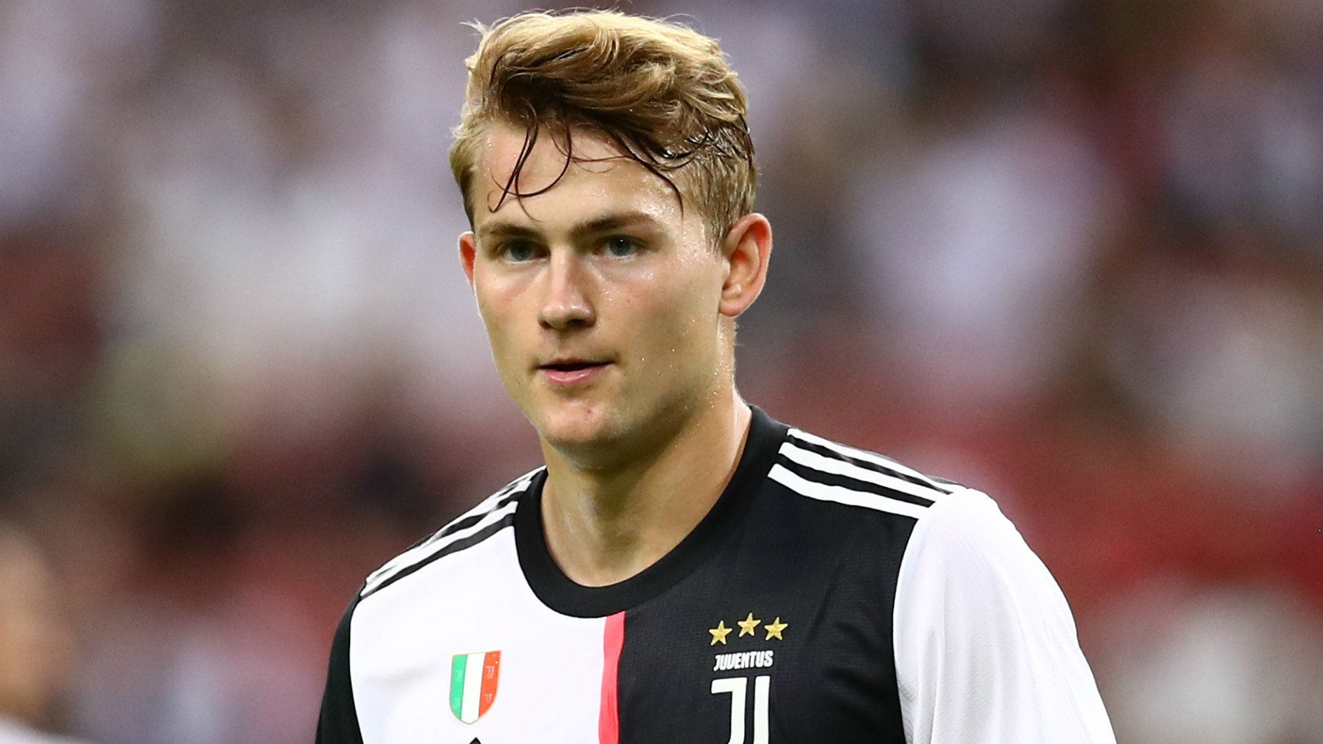 &nbsp; កីឡាករខ្សែការពារ&nbsp;Matthijs de Ligt