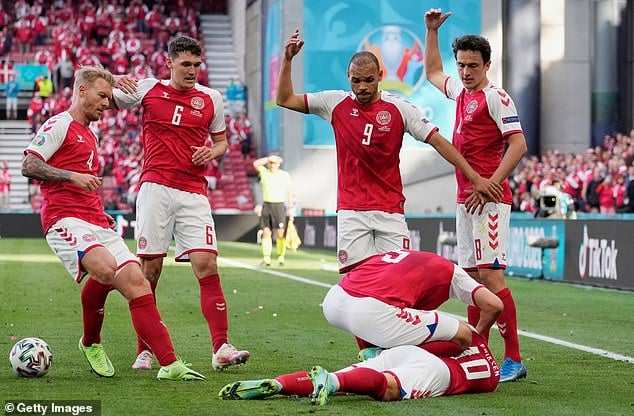 Christian Eriksen និងមិត្តរួមក្រុម&nbsp;