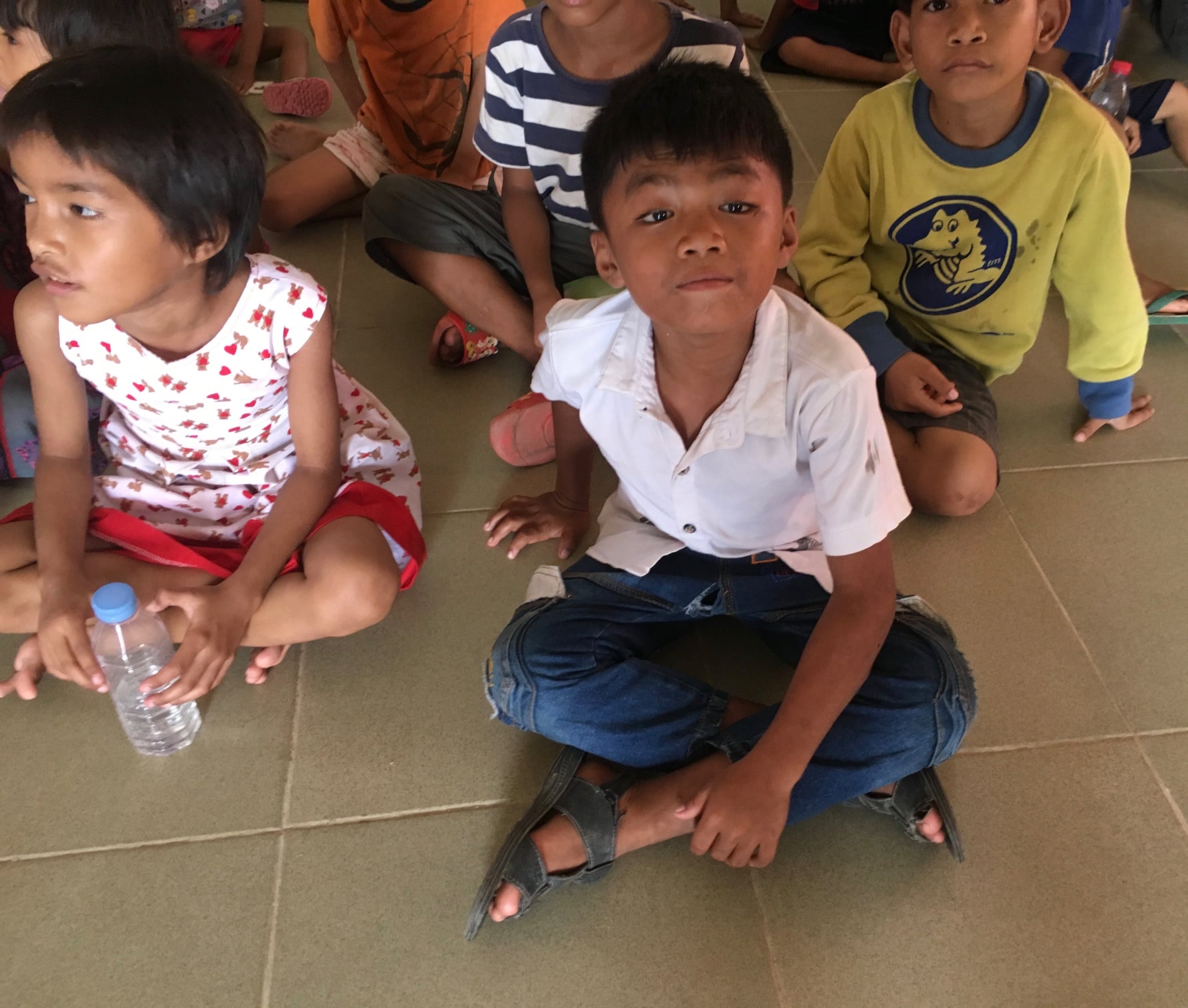 កុមារា ហុង