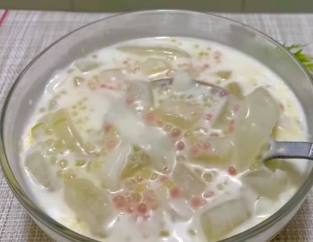 បង្អែមខ្ទិះប្រទាលកន្ទុយក្រពើ