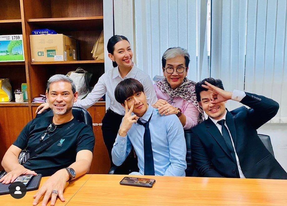 ongthap Peak&nbsp;និង&nbsp;Bella Ranee ព្រមទាំងតួប្រុសស្រីជាច្រើនរូបទៀត