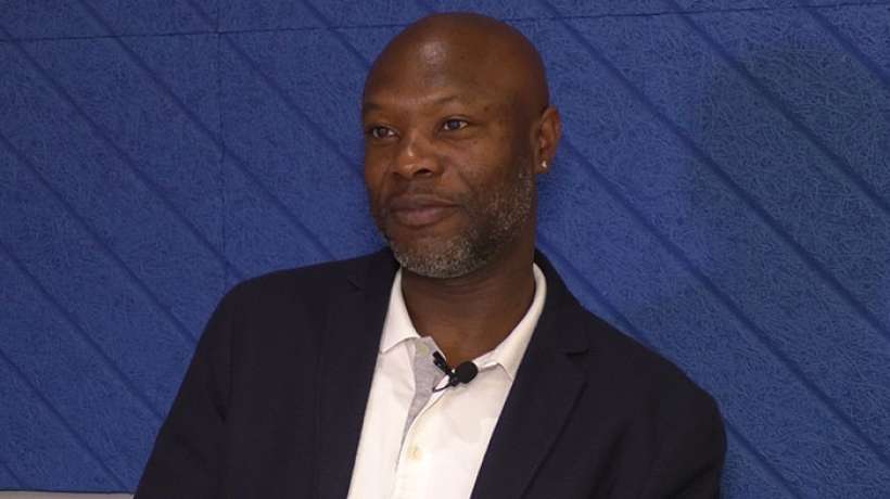 លោក William Gallas