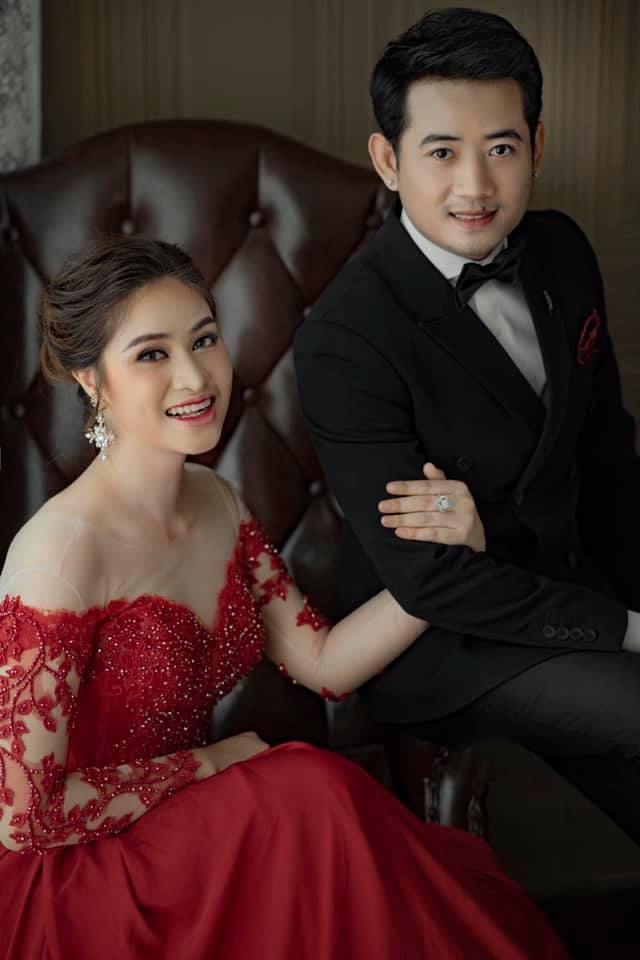 លោក អាន គុណកូឡា និងភរិយា