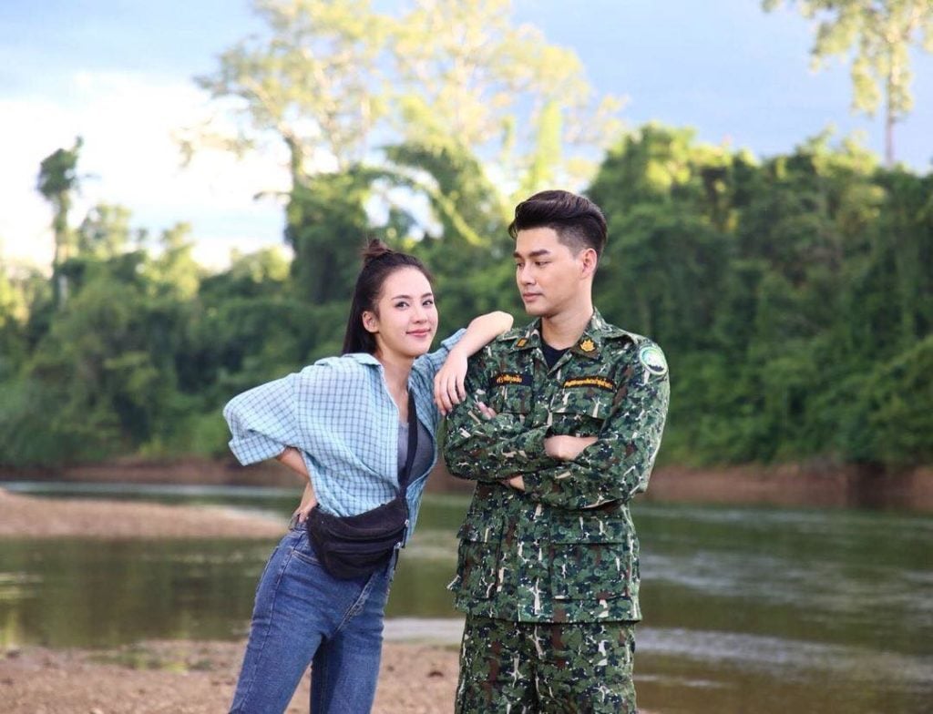 Phet Thakrit និង&nbsp;Tita Chayanit