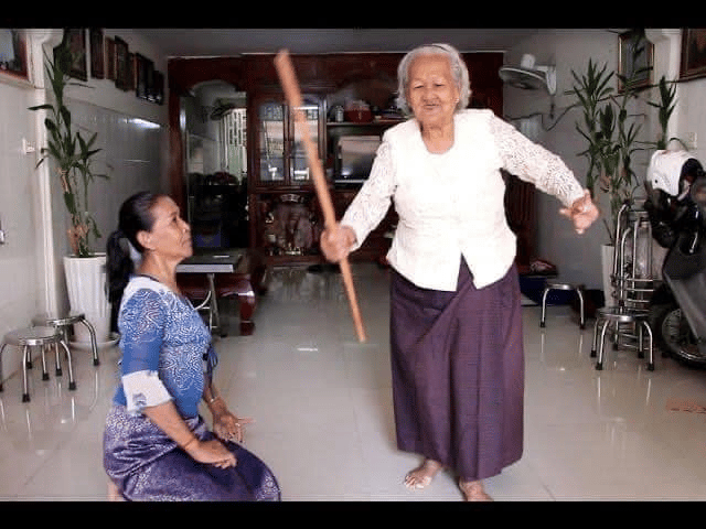 &nbsp; លោកយាយទេវនាដនិមិ្មត​ ឯម ធាយ​