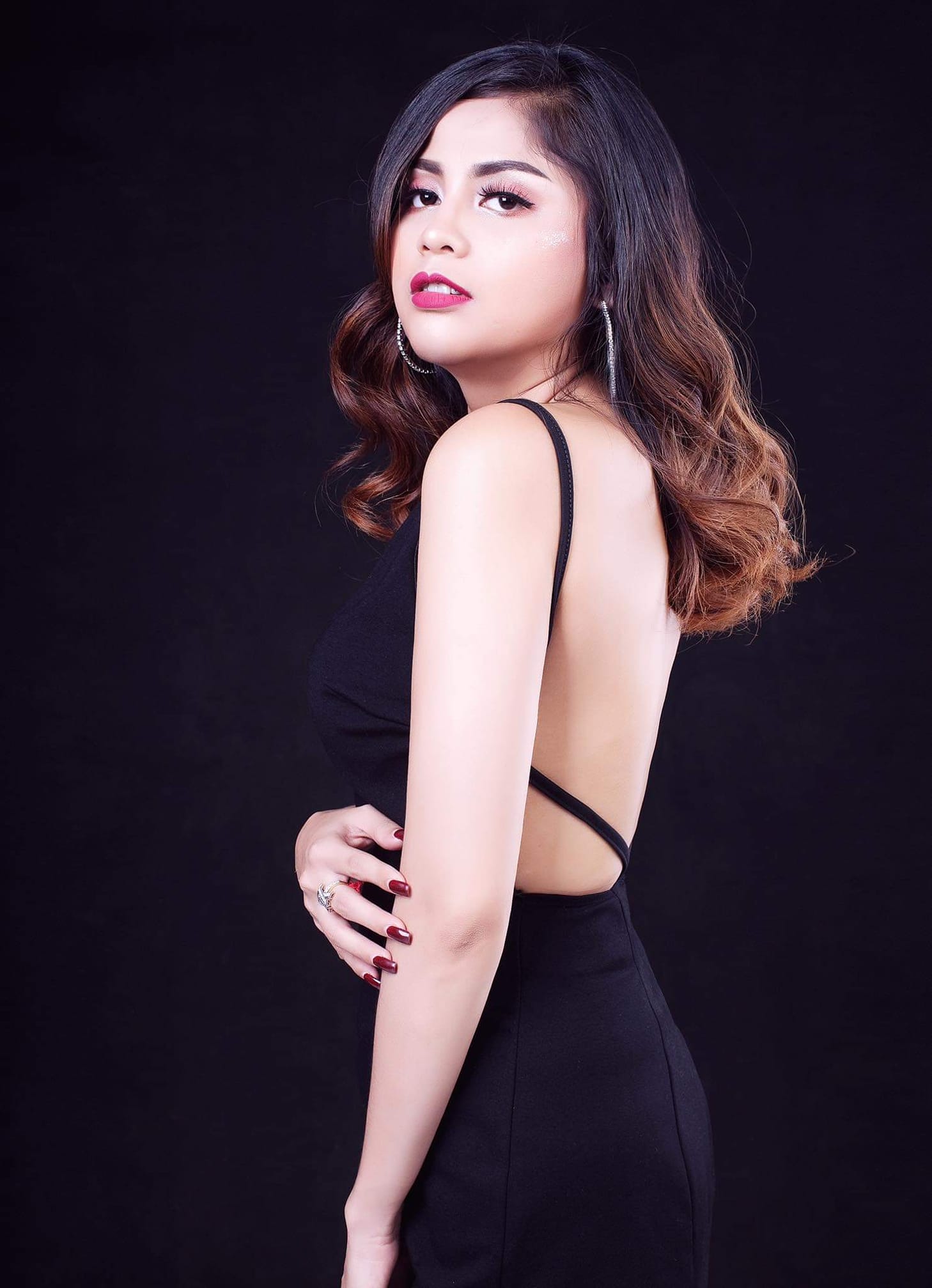 អាណារ៉ូស (រូបថ្មី)