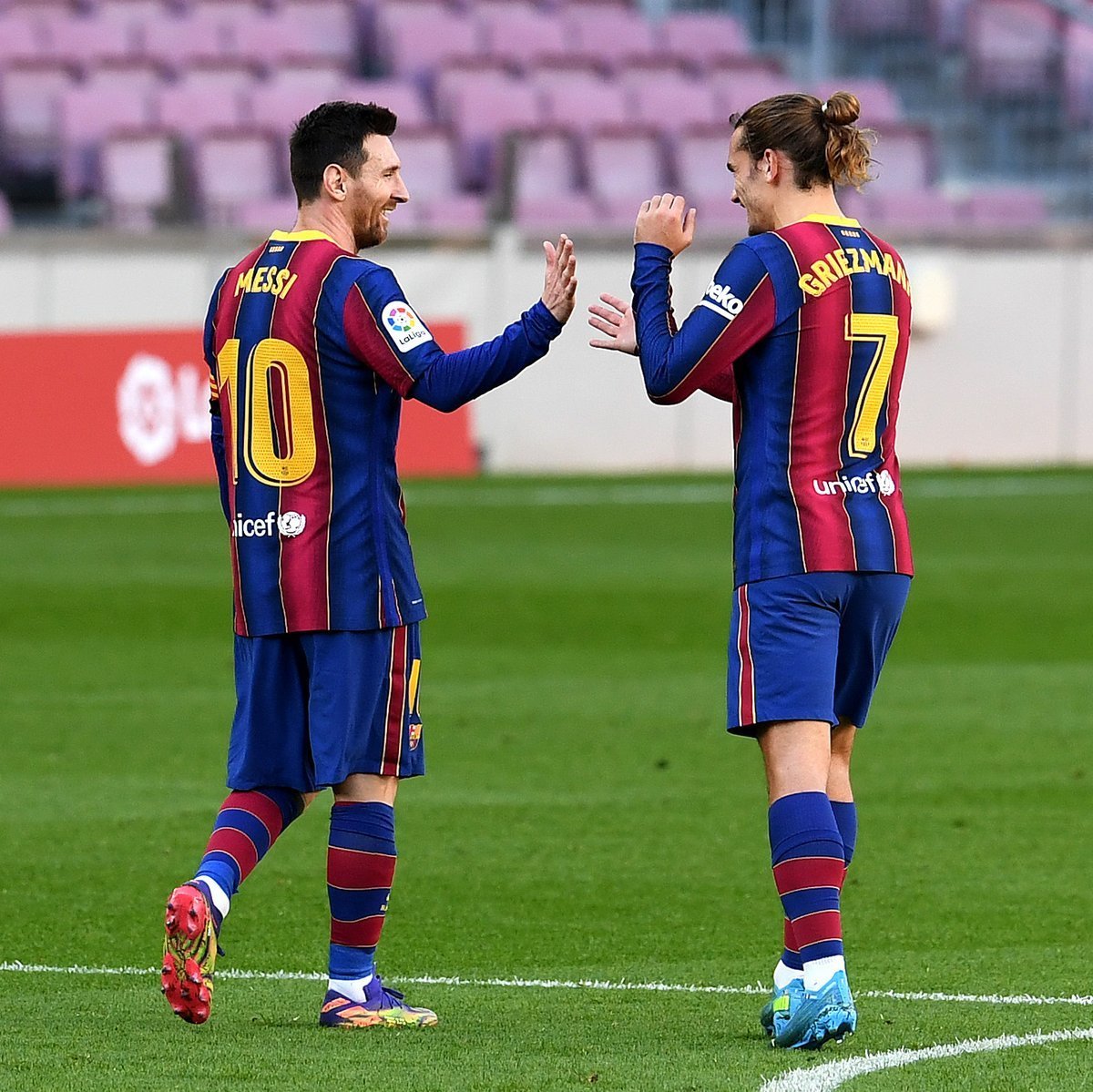 ខ្សែប្រយុទ្ធ Lionel Messi និង Antoine Griezmann&nbsp;