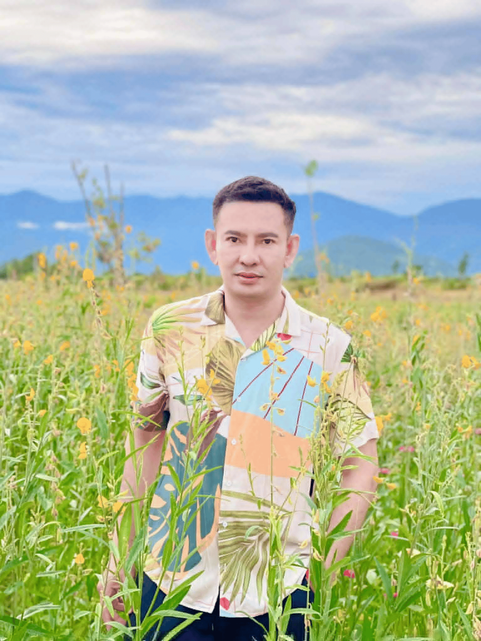 &nbsp; តារាចម្រៀង&nbsp;ករុណា ពេជ្រ