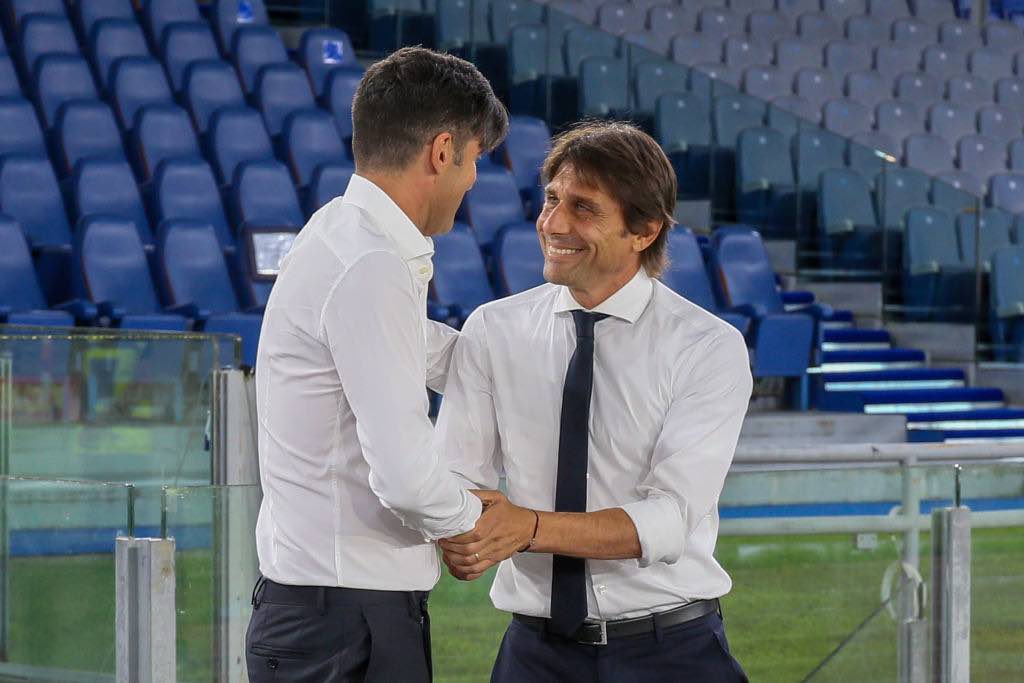លោកគ្រូបង្វឹក Paulo Foncesa និង Antonio Conte