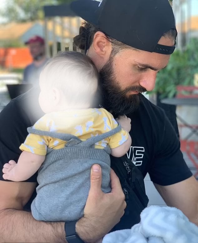 Seth Rollins និង​កូនស្រី