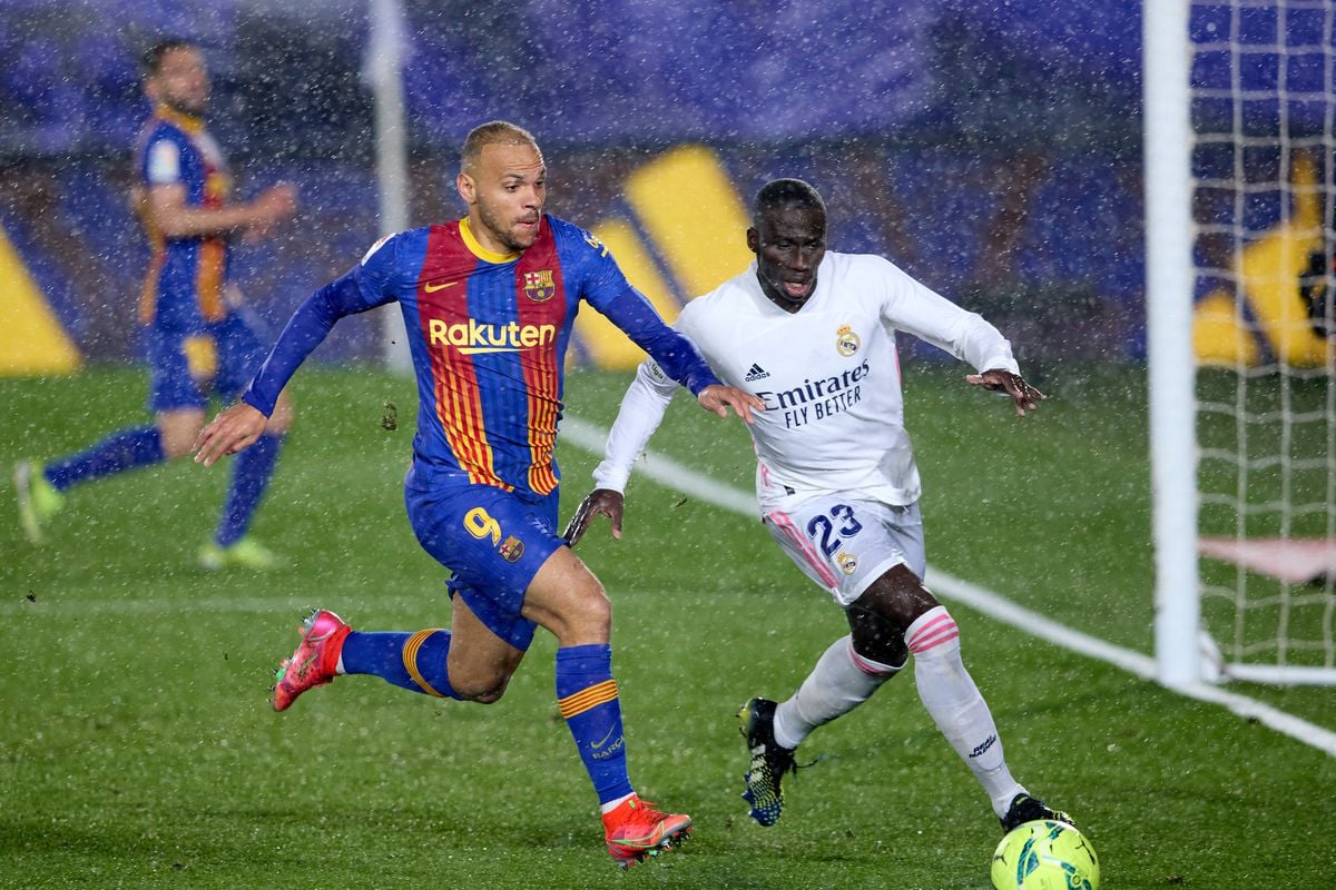 ខ្សែប្រយុទ្ធ&nbsp;Martin Braithwaite