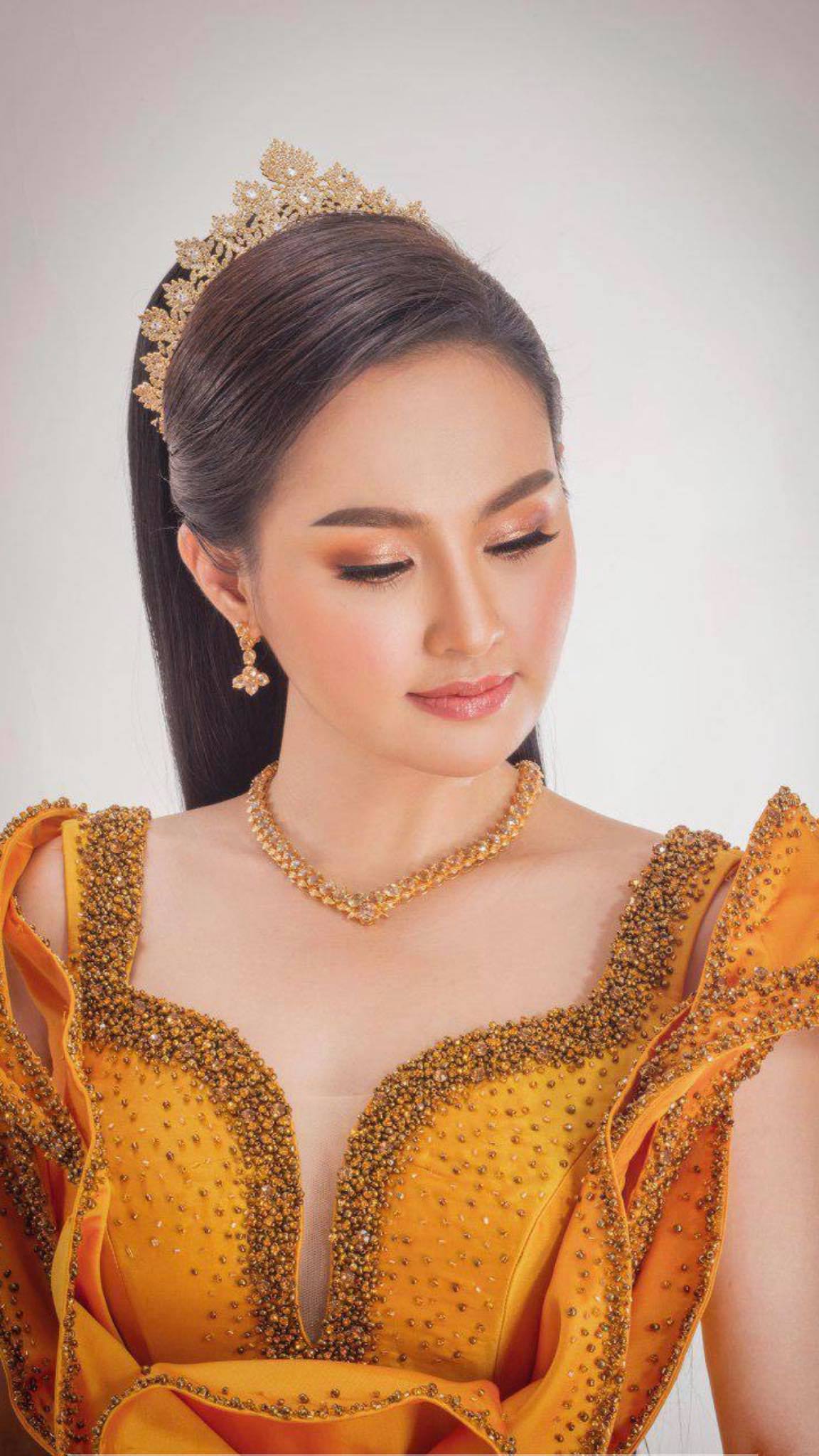 &nbsp;សុគ្ធ និសា