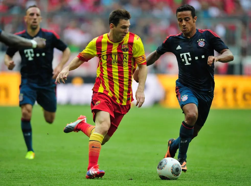 កីឡាករ Lionel Messi និង Thiago Alcanatara