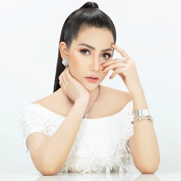 &nbsp; កញ្ញា&nbsp;ពៅ លីដា
