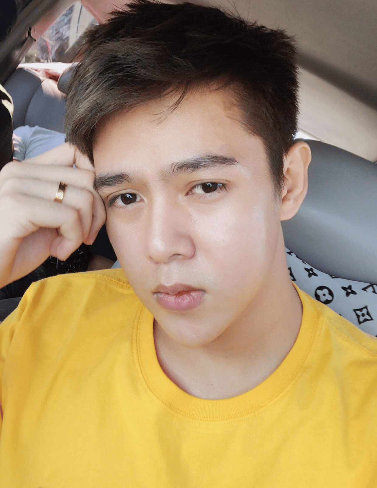 នីកូ