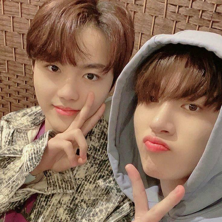 Doyoung និង Jung-hwan