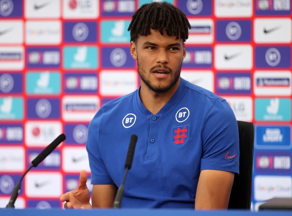 ខ្សែការពារ&nbsp;Tyrone Mings