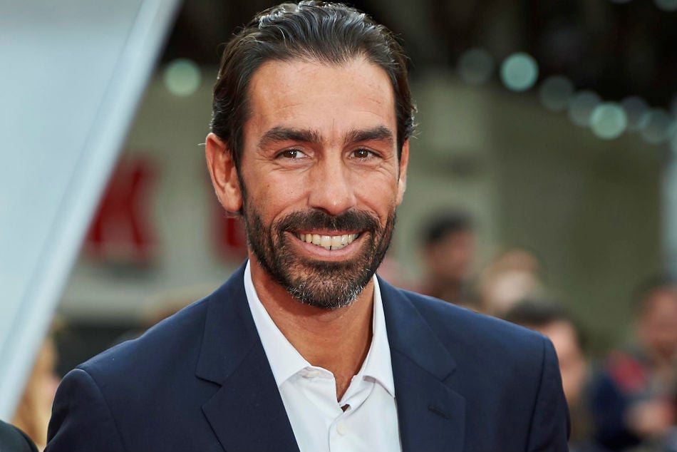 &nbsp; &nbsp;លោក&nbsp;Robert Pires&nbsp;