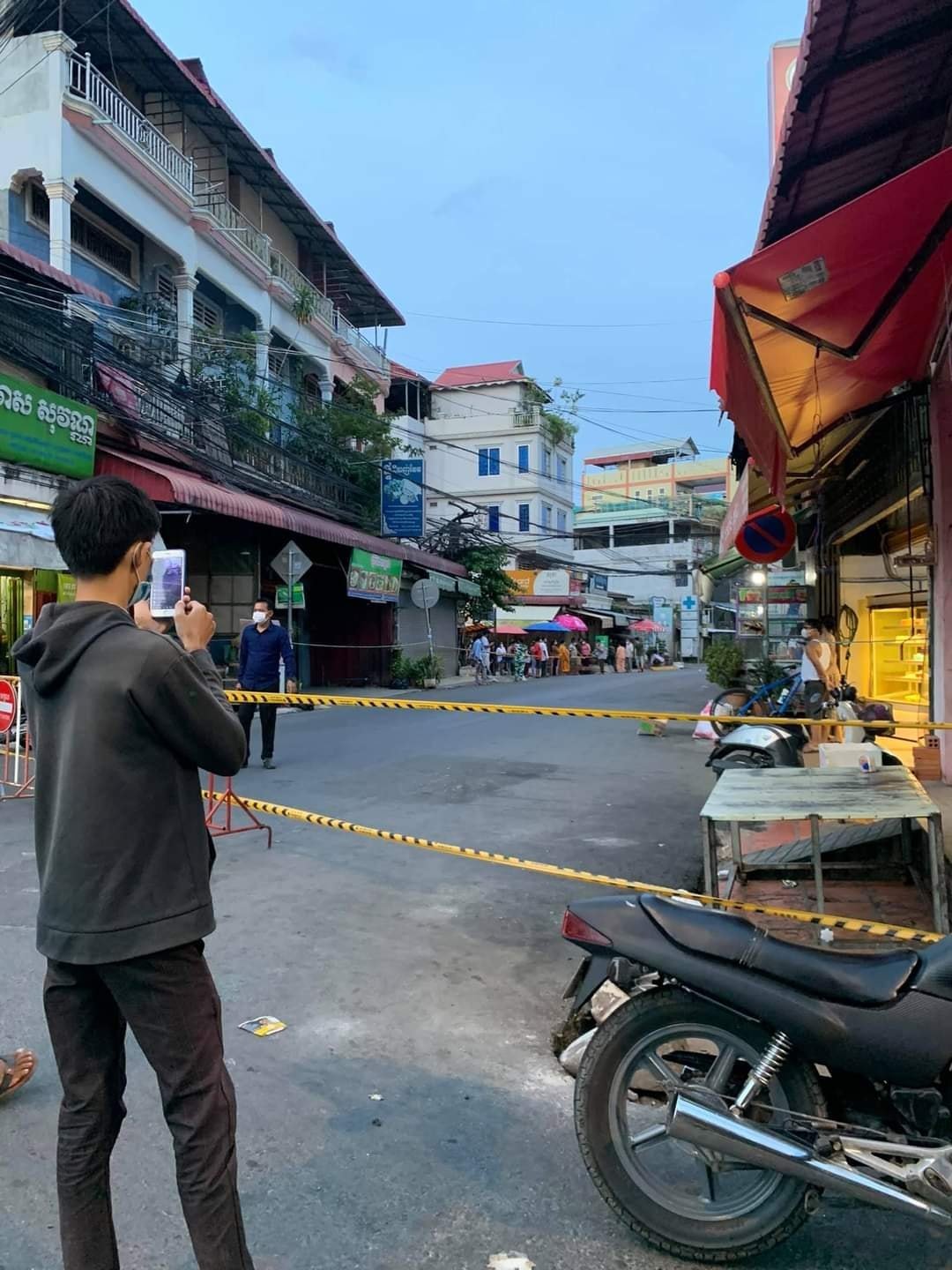 ទិដ្ឋភាព នៅក្បែរផ្សារបឹងសាឡាង (ផ្សារក្រមួន)