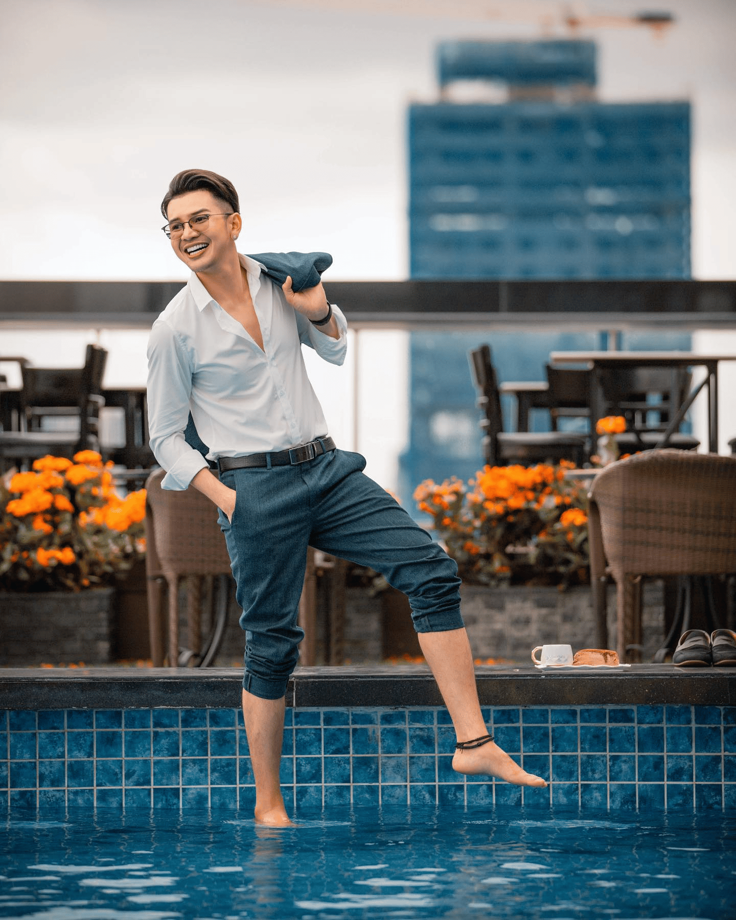 &nbsp; តារាប្រុស&nbsp;ចនអេឡិចហ្សូរ៉ា&nbsp;
