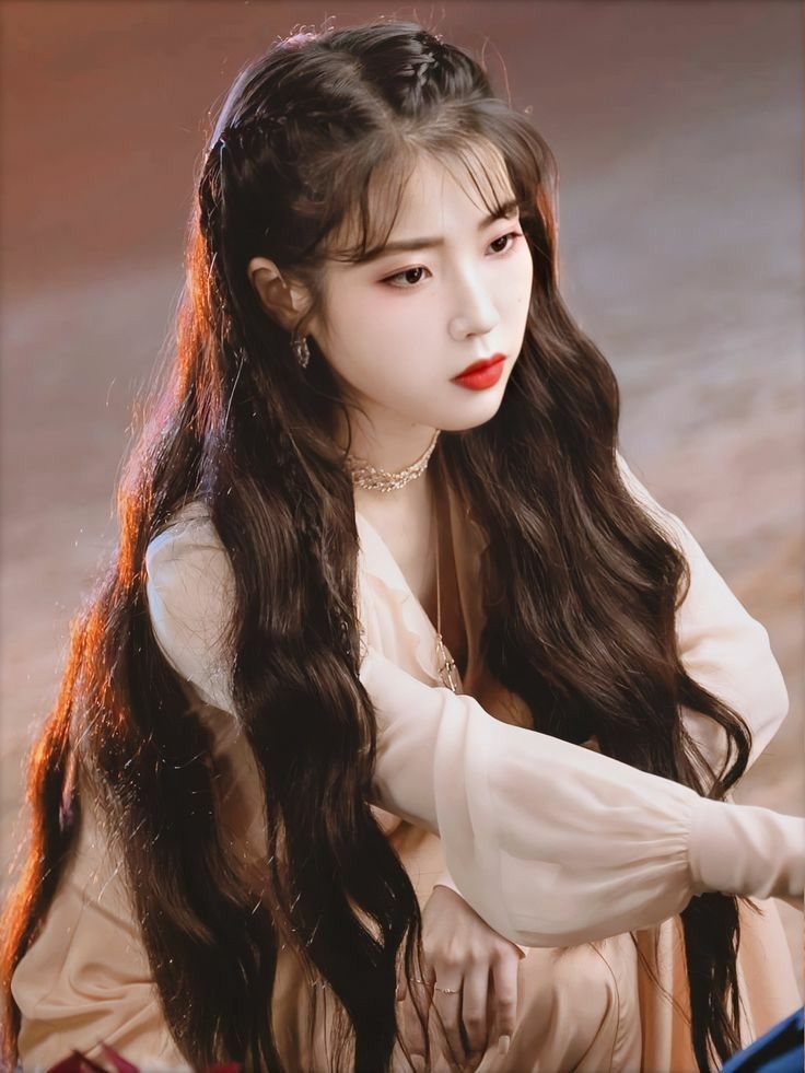 IU