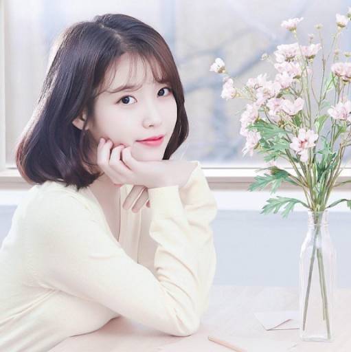 IU