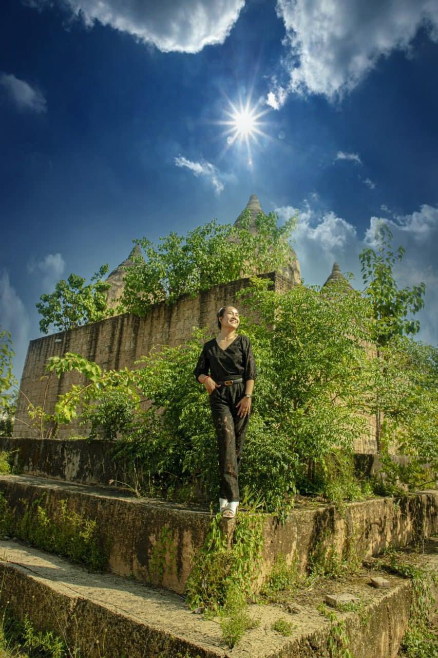 សុគន្ធ អារីយ៉ា&nbsp;