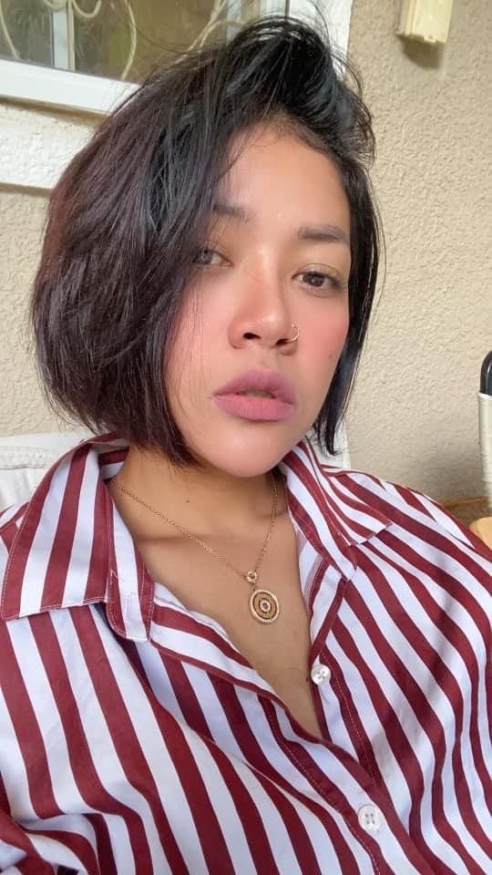 អ្នកនាង ទូច ស្រីល័ក្ខ