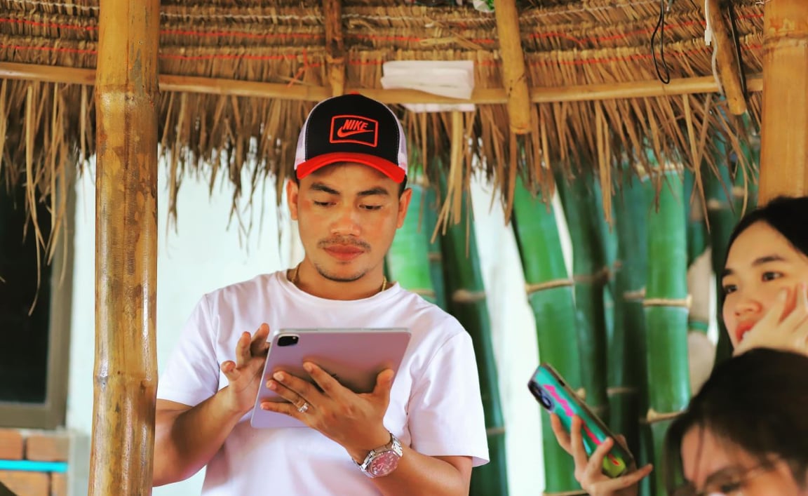 Admin ជីងចក់