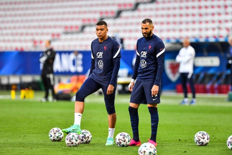 កីឡាករ Karim Benzema និង Kylian Mbappe