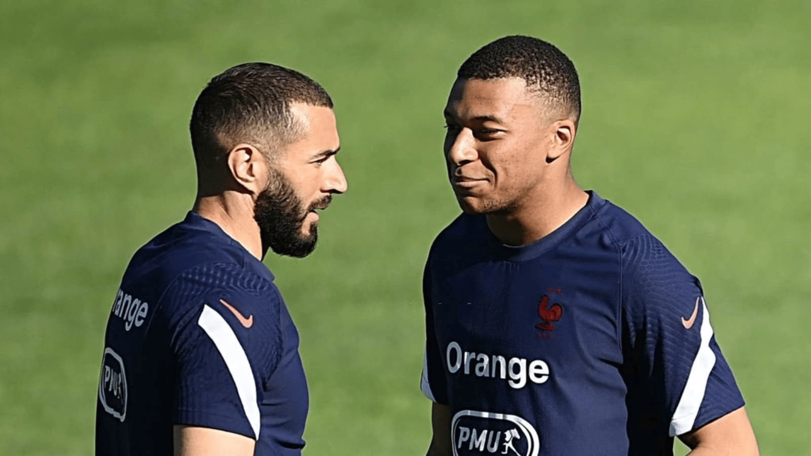 កីឡាករ Karim Benzema និង Kylian Mbappe
