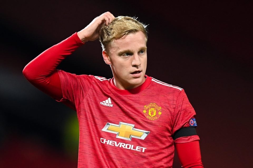 ខ្សែបម្រើ&nbsp;Donny van de Beek