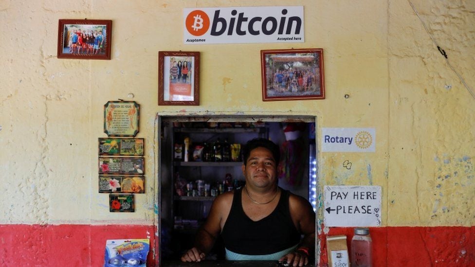 Bitcoin ត្រូវបានគេទទួលយកគ្រប់ទីកន្លែងនៅក្នុងប្រទេសនេះ សម្រាប់ទំនិញនិងសេវាកម្មផ្សេងៗ រួមទាំងប្រាក់ដុល្លារ