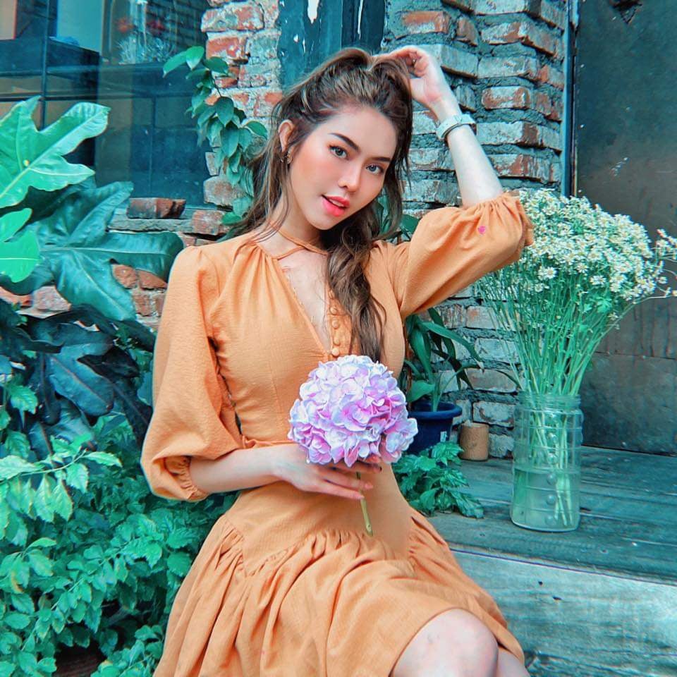 តារាស្រី ហ្វីយ៉ាតា