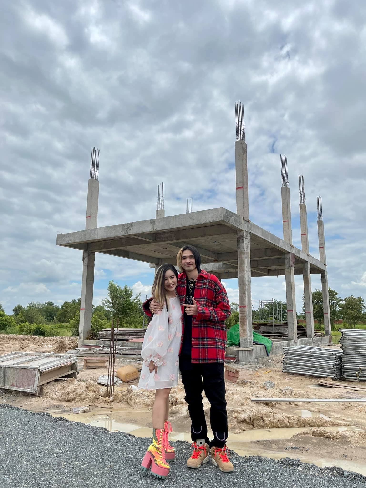 ទេព បូព្រឹក្សនិង  ជី ដេវីត