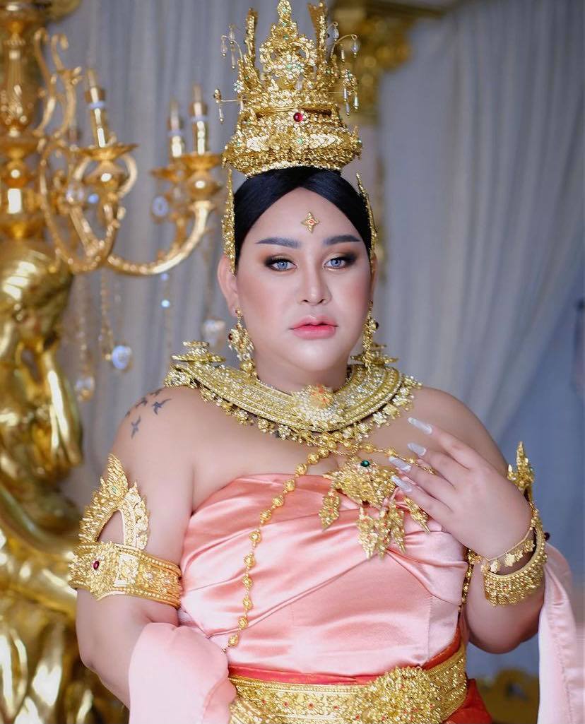 កញ្ញា ផេន ខេត