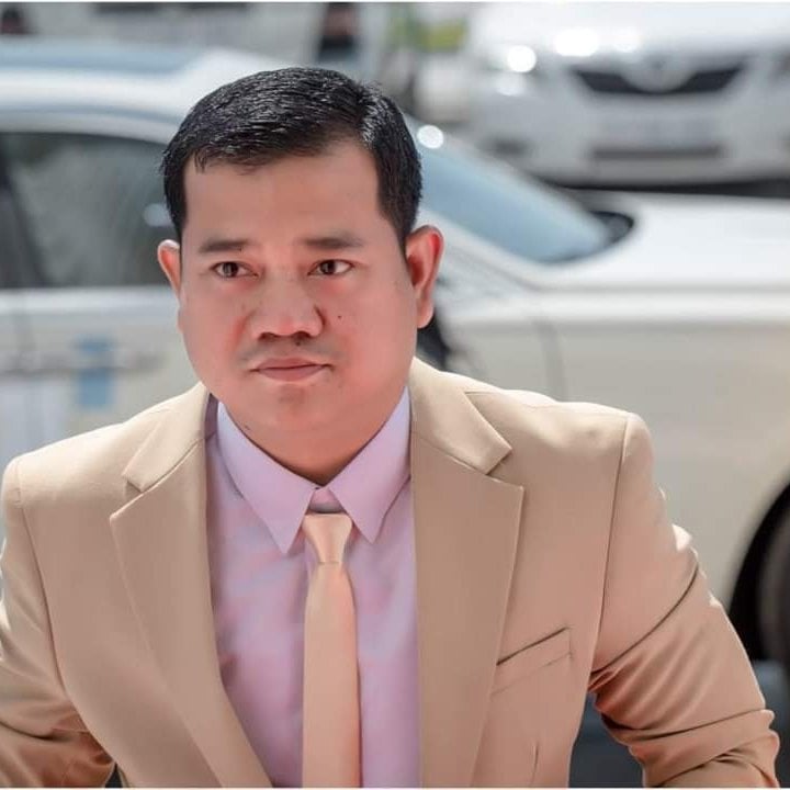 ពូម៉ៅ