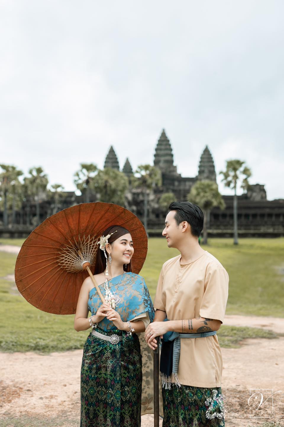 ពេជ្រ សូលីកា និង គ្រួសារ