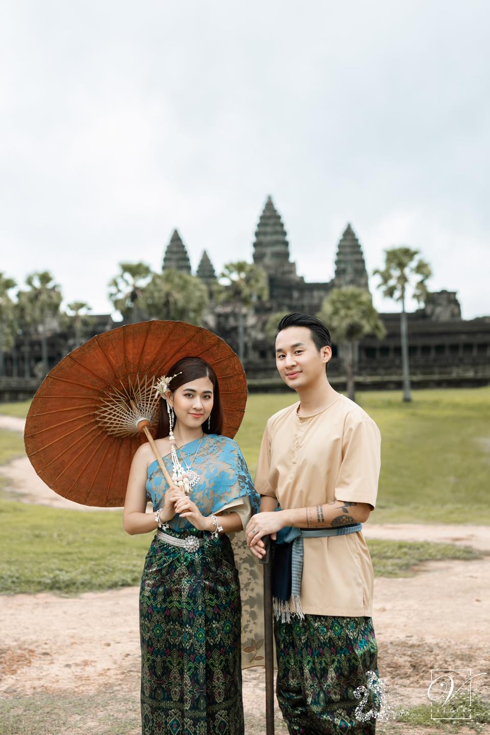 ពេជ្រ សូលីកា និង គ្រួសារ