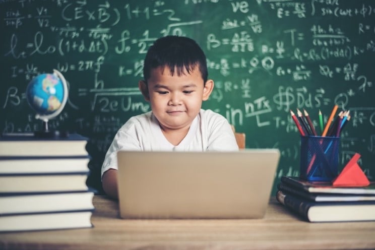 ការរៀនតាមអនឡាញ ឬ E-Learning&nbsp;
