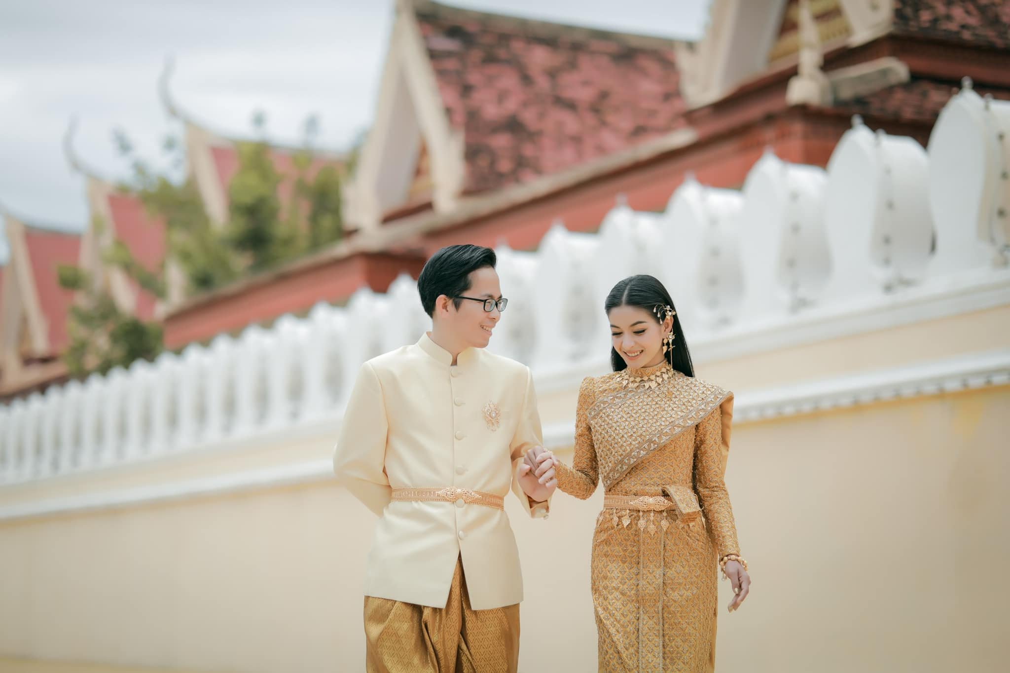 ហង្ស ម៉ារីនី និងស្វាមី