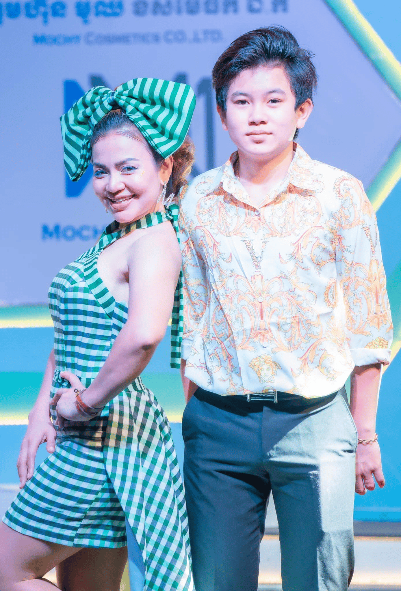 អ្នកនាង ខាត់ សុឃីម និងកូនប្រុស