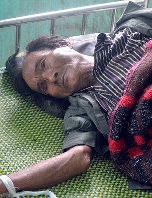 ពេលដែលគាត់ធ្លាក់ខ្លួនឈឺ