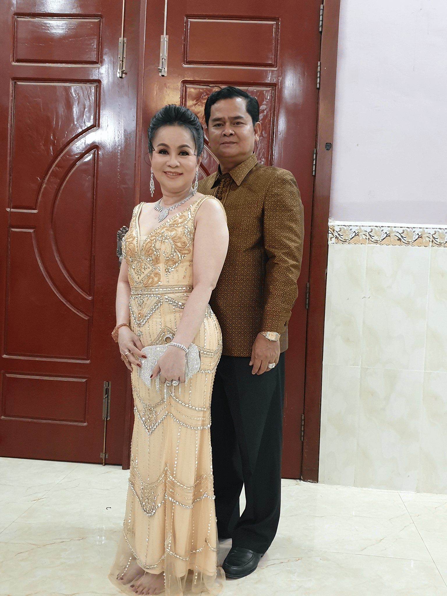 អ្នកស្រី ភី សុគន្ធី និងស្វាមី