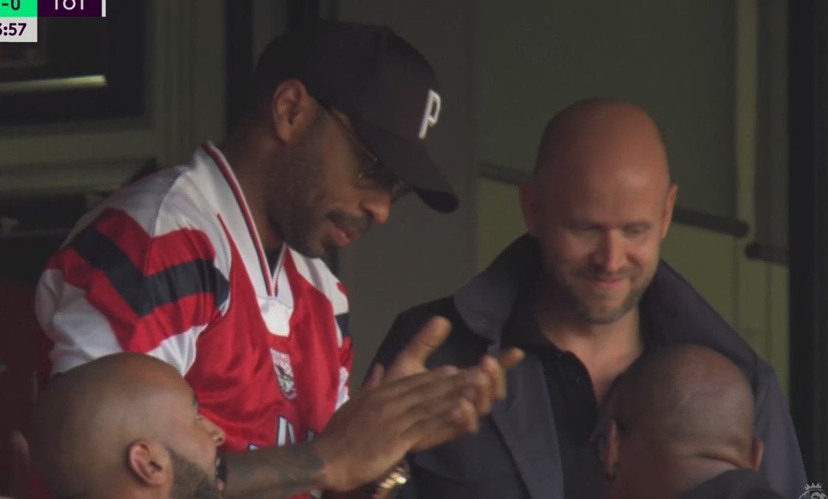 &nbsp; លោក&nbsp;Thierry Henry និងលោក&nbsp;Daniel Ek