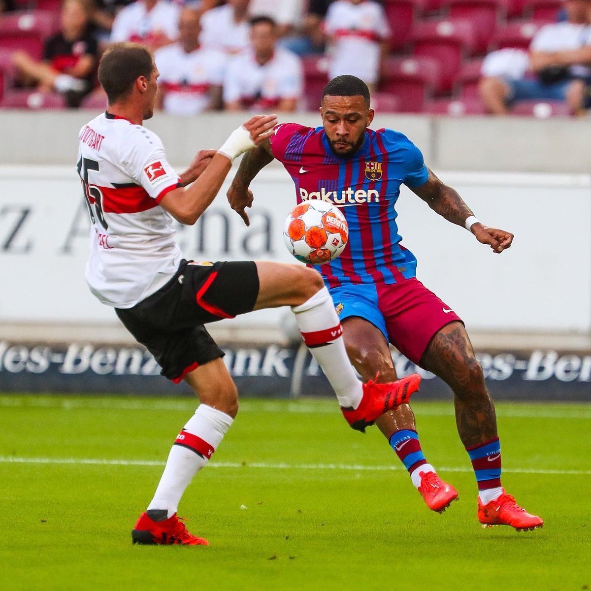 ខ្សែប្រយុទ្ធ&nbsp;Memphis Depay
