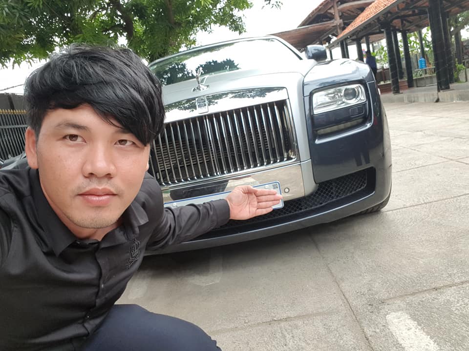 អ្នកឧកញ៉ា ឡេង ណាវ៉ាត្រា